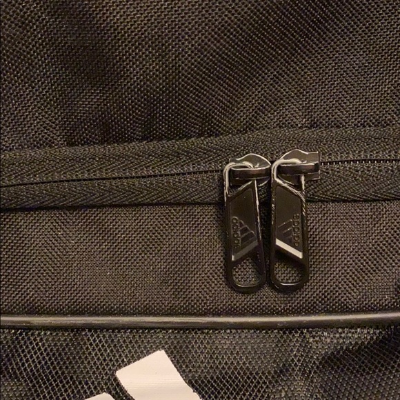 Adidas Black Overnight Sports Gym Duffel Bag - Picture 4 of 6